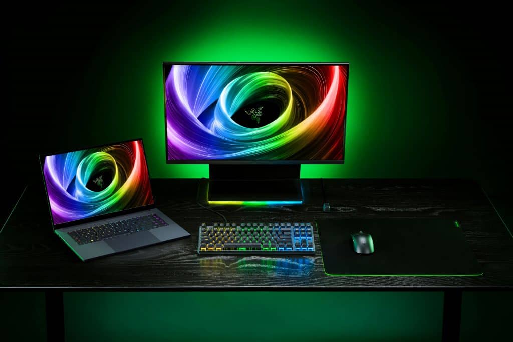 Razer Blade 16 (2025) Gaming Powerhouse: A 2025 performance beast with Core i9, RTX 4090 3 Razer Blade 16